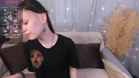 Snapshot of _emily__strike_ chatting on January 2025 09:50:02 AM _emily__strike_ online show from January 2025 09:50:02 AM