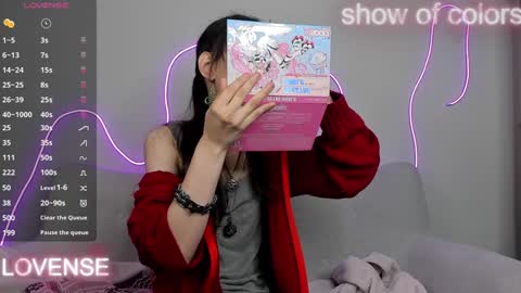 Snapshot of _emily__strike_ chatting on January 2025 09:37:02 AM _emily__strike_ online show from January 2025 09:37:02 AM