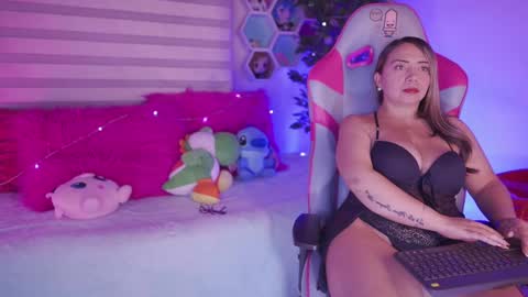 Emily  online show from September 2025 12:36:01 AM