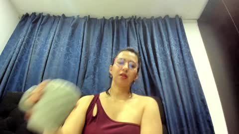 Snapshot of _emma_loyd_ chatting on December 2024 11:13:01 PM Emma online show from December 2024 11:13:01 PM