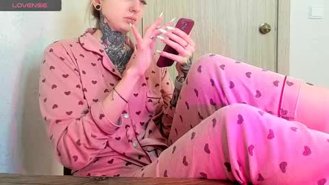Alis online show from February 2025 01:59:01 PM