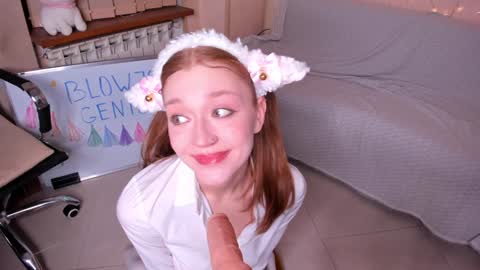 Lola 3  online show from January 2025 05:28:02 PM