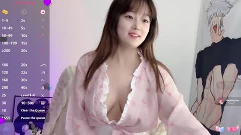 Snapshot of _flipped_ chatting on November 2025 01:17:02 AM Flipped online show from November 2025 01:17:02 AM