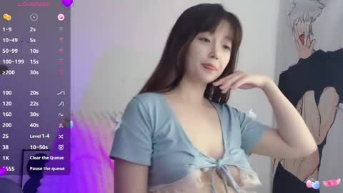 Snapshot of _flipped_ chatting on November 2025 01:47:01 AM Flipped online show from November 2025 01:47:01 AM