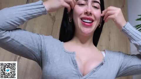 Snapshot of _gummies15 chatting on December 2024 01:53:02 AM sara online show from December 2024 01:53:02 AM