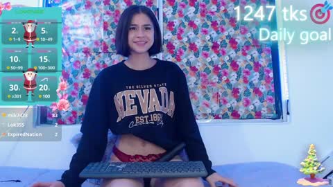 Snapshot of _gwen__ chatting on December 2024 07:09:01 AM Gwen online show from December 2024 07:09:01 AM