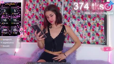 Snapshot of _gwen__ chatting on February 2025 08:00:02 AM Gwen online show from February 2025 08:00:02 AM