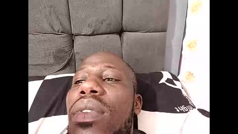 Snapshot of _hairlyboy chatting on November 2025 09:51:02 AM _hairlyboy online show from November 2025 09:51:02 AM