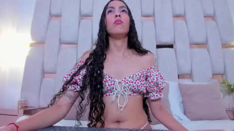 Snapshot of _hanna_bakerr_ chatting on October 2025 09:44:01 PM Hanna online show from October 2025 09:44:01 PM