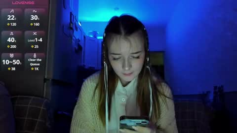 _hey_scarlett_ online show from December 2024 10:24:01 AM