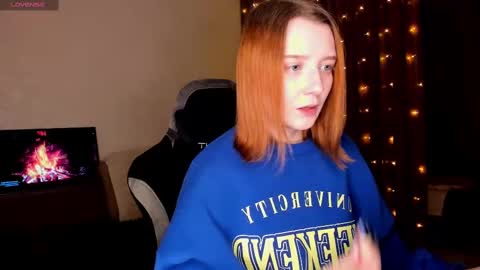 _hey_scarlett_ online show from February 2025 07:41:02 PM