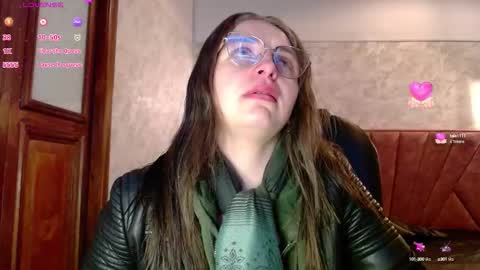 Snapshot of _isaabellaa chatting on October 2025 01:07:01 PM Isa online show from October 2025 01:07:01 PM