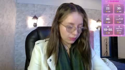 Snapshot of _isaabellaa chatting on November 2025 11:21:01 AM Isa online show from November 2025 11:21:01 AM