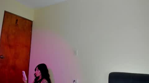 Isabella online show from October 2025 09:24:02 PM