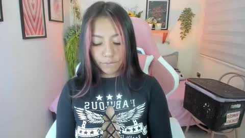 Snapshot of _ivanna11_ chatting on October 2025 03:40:02 AM Ivanna online show from October 2025 03:40:02 AM