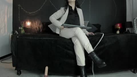 Snapshot of _jade_16 chatting on December 2024 11:42:02 AM Miss Jade online show from December 2024 11:42:02 AM