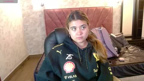 Snapshot of _jeessy chatting on October 2025 05:06:01 AM _jeessy online show from October 2025 05:06:01 AM