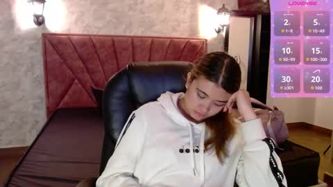 Snapshot of _jeessy chatting on October 2025 03:10:01 AM _jeessy online show from October 2025 03:10:01 AM