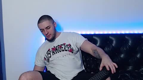 Snapshot of _joni_new_ chatting on November 2025 03:17:01 AM Joni online show from November 2025 03:17:01 AM