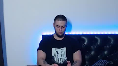 Snapshot of _joni_new_ chatting on November 2025 04:12:01 AM Joni online show from November 2025 04:12:01 AM