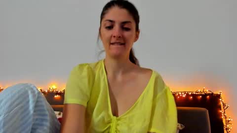 Snapshot of _just_a_simple_girl chatting on October 2025 11:22:02 AM _just_a_simple_girl online show from October 2025 11:22:02 AM