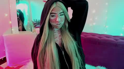 _karine01 online show from October 2025 02:56:01 AM