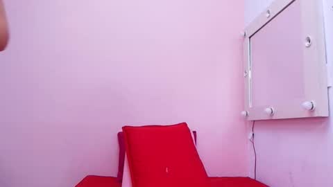 Snapshot of _kendall_07 chatting on October 2025 12:03:02 PM Kendall online show from October 2025 12:03:02 PM