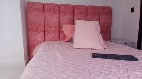 Snapshot of _kendall_07 chatting on November 2025 11:54:01 AM Kendall online show from November 2025 11:54:01 AM