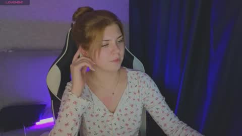 Snapshot of _kirieshka chatting on October 2025 06:41:01 PM Molly Emily online show from October 2025 06:41:01 PM