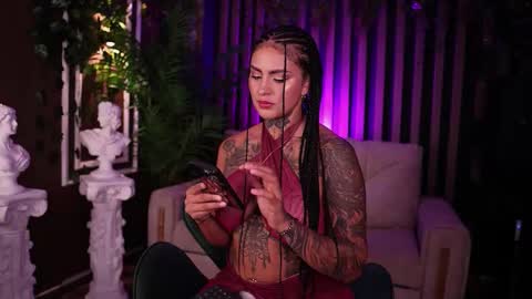   online show from September 2025 02:33:02 AM