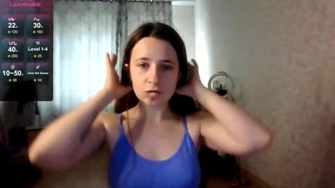 _kylle_ online show from October 2025 01:09:01 PM