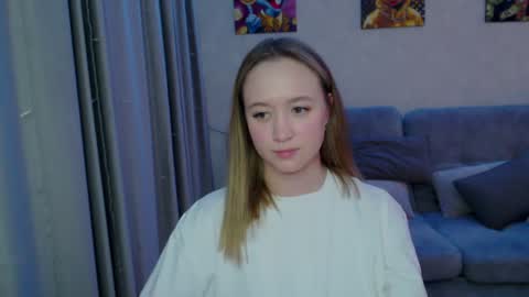_lalune_ online show from December 2024 12:09:02 AM