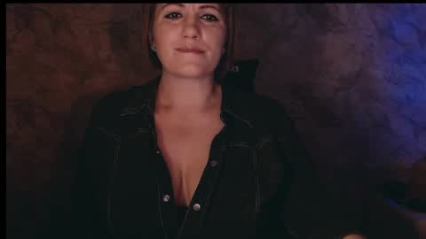 Snapshot of _letty_ chatting on October 2025 10:28:02 PM Letty online show from October 2025 10:28:02 PM