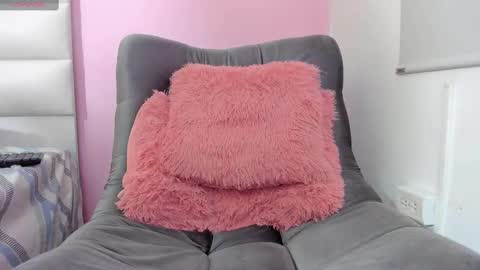 _leyla1_ online show from September 2025 02:17:02 PM