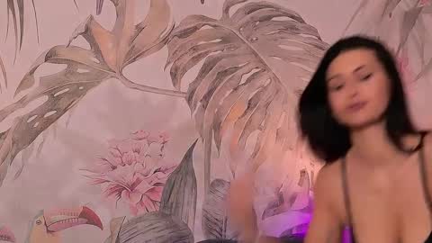 Snapshot of _lisa_sunny chatting on December 2024 01:30:01 AM Lisa online show from December 2024 01:30:01 AM