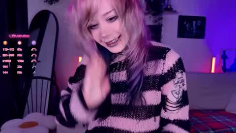 Lolly online show from November 2025 10:36:01 AM