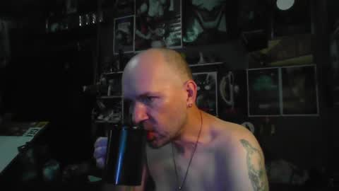 Snapshot of _longfellow chatting on September 2025 04:06:02 PM That guy online show from September 2025 04:06:02 PM