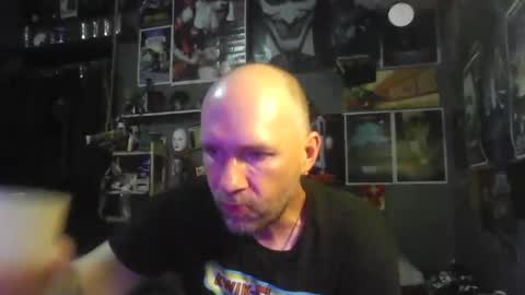 Snapshot of _longfellow chatting on September 2025 04:03:01 AM That guy online show from September 2025 04:03:01 AM