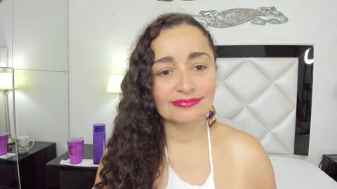  luna  sweet  online show from January 2025 03:33:02 AM