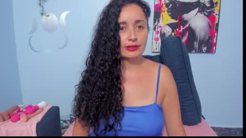  luna  sweet  online show from October 2025 10:52:01 PM