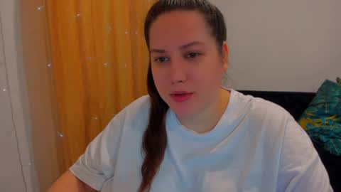 Snapshot of _madalexa_ chatting on December 2024 09:00:02 PM Alexa online show from December 2024 09:00:02 PM