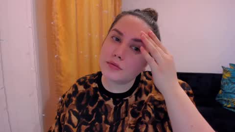 Snapshot of _madalexa_ chatting on February 2025 03:26:01 PM Alexa online show from February 2025 03:26:01 PM