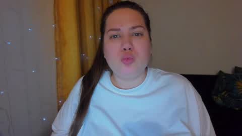 Snapshot of _madalexa_ chatting on February 2025 12:59:01 AM Alexa online show from February 2025 12:59:01 AM