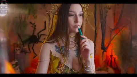 Snapshot of _madinameow_ chatting on October 2025 11:39:01 PM Madina- Mads online show from October 2025 11:39:01 PM