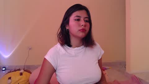 Maia online show from January 2025 09:46:02 PM