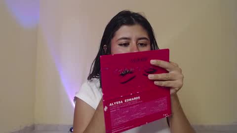 Maia online show from February 2025 01:27:01 PM
