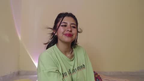 Maia online show from February 2025 01:40:02 PM