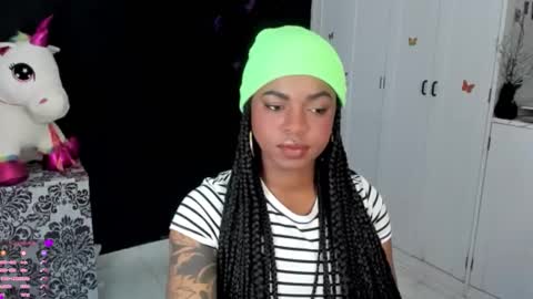 Snapshot of _marcela_22 chatting on November 2025 04:35:01 AM MARCELA online show from November 2025 04:35:01 AM