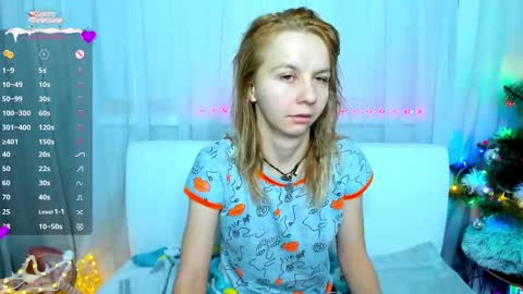 Snapshot of _mari_so chatting on January 2025 01:45:02 AM Scarlett online show from January 2025 01:45:02 AM