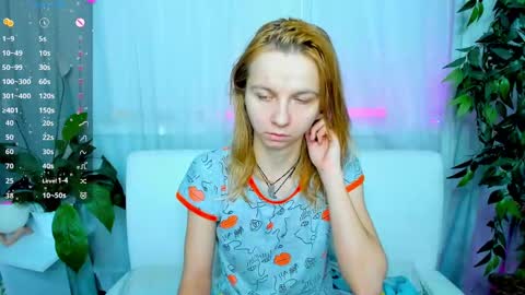 Snapshot of _mari_so chatting on January 2025 01:33:01 AM Scarlett online show from January 2025 01:33:01 AM